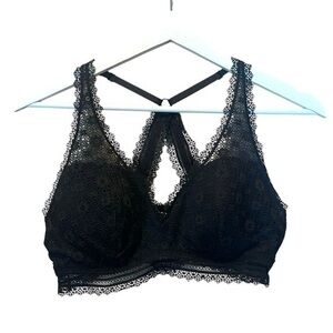 Victoria’s Secret Women’s Bralette Black Floral Lace Size Large